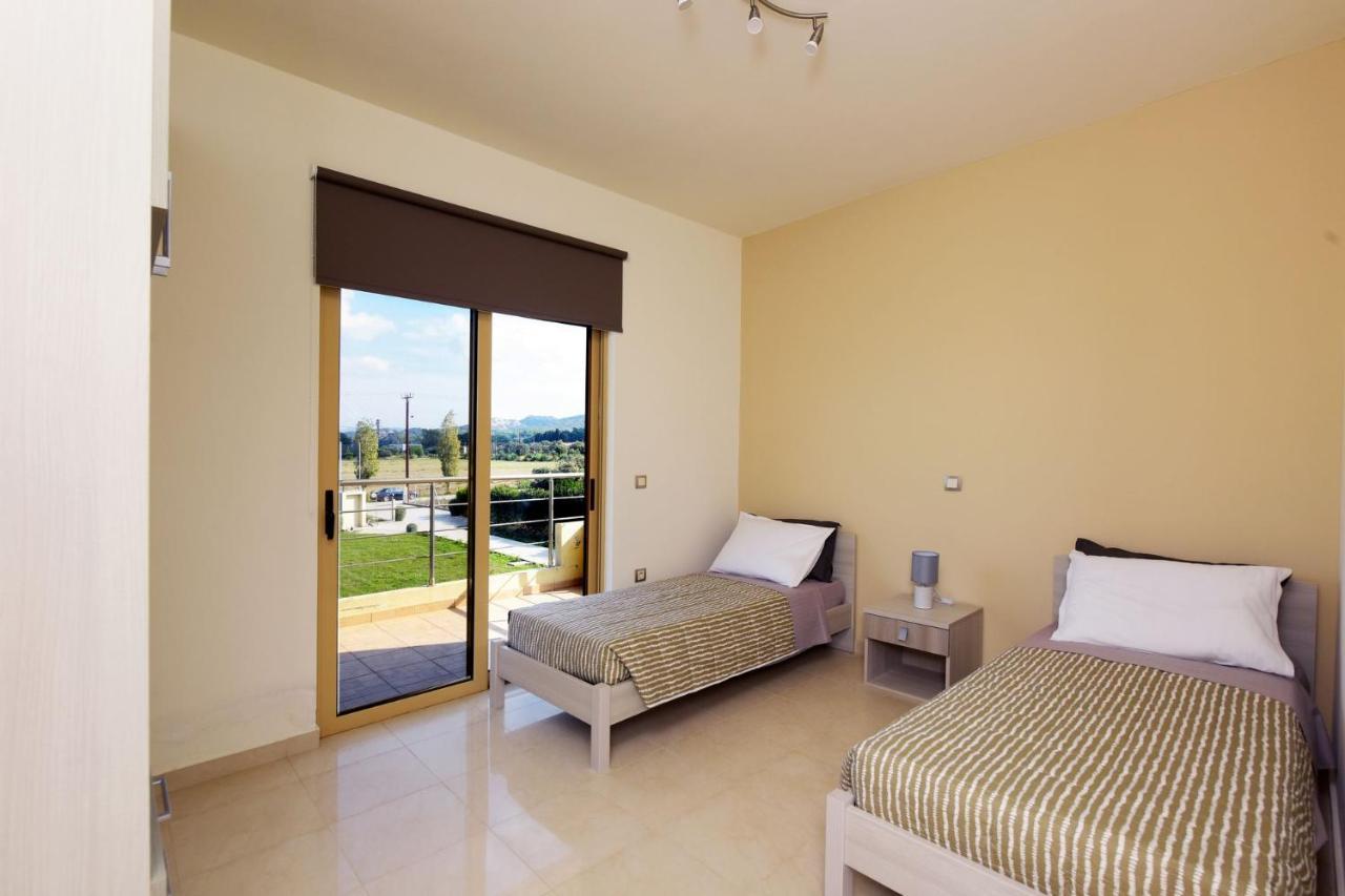 Stelia Luxury Apartments Kalavarda Exterior photo